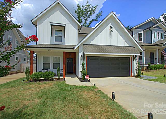 Property at 651 Tennyson Dr, Charlotte, NC 28208, 4 beds, 2.5 baths