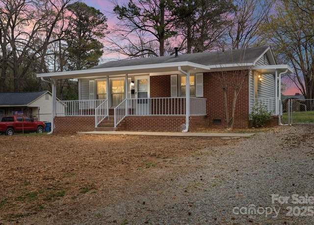 Property at 208 Tomberlin Rd, Mount Holly, NC 28120, 2 beds, 1 bath