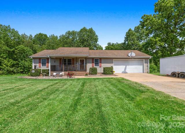 Property at 130 Helen Dr, Statesville, NC 28625, 3 beds, 2 baths