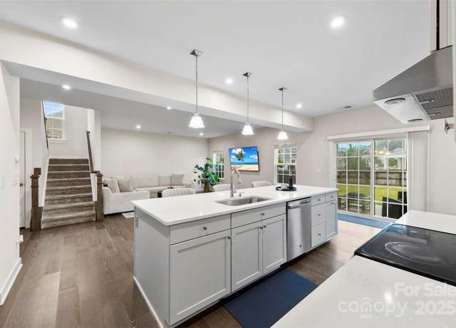 Property at 1022 Hinson Forest Rd, Monroe, NC 28110, 3 beds, 2.5 baths