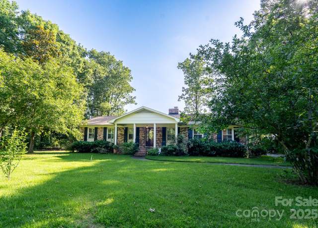 Property at 402 Scotland Dr, Kings Mountain, NC 28086, 3 beds, 2 baths