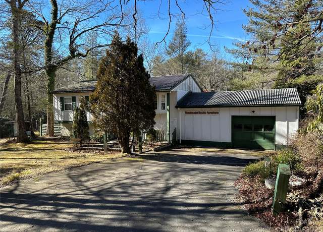 Property at 136 Youngblood Ln Unit 6,7 & 8, Sapphire, NC 28774, 3 beds, 3.5 baths