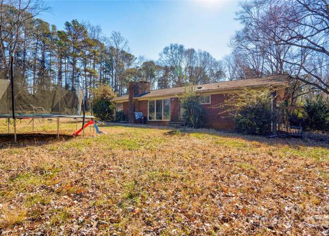 Property at 1900 E Dixon Blvd, Shelby, NC 28152, 3 beds, 1 bath