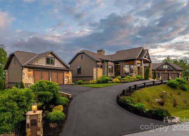 Property at 24 Snow Ridge Dr, Hendersonville, NC 28792, 4 beds, 4.5 baths