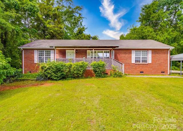 Property at 3750 Turner Rd, Clover, SC 29710, 3 beds, 2 baths