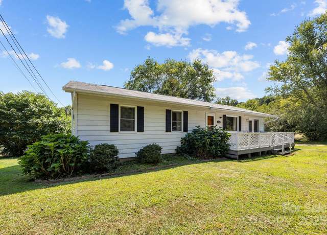 Property at 204 Cedar Hill Rd, Asheville, NC 28806, 3 beds, 1 bath