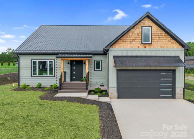Property at 117 Scott Meadows Dr, Asheville, NC 28806, 3 beds, 2.5 baths