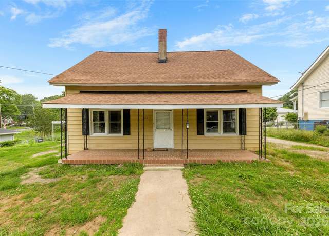 Property at 217 S Highland St, Gastonia, NC 28052, 3 beds, 1 bath