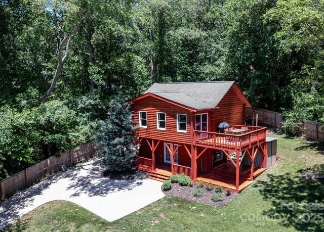 Property at 62 Hominy Baptist Church Rd, Candler, NC 28715, 2 beds, 2 baths