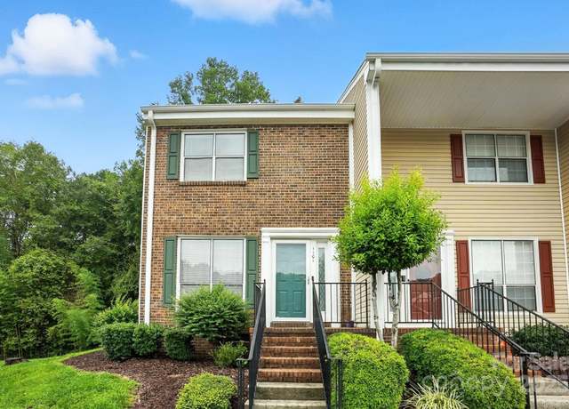 Property at 1101 Surry Ln, Gastonia, NC 28054, 2 beds, 1.5 baths