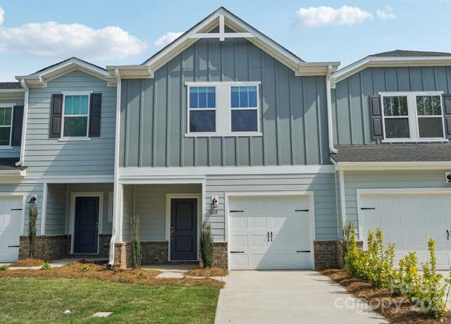 Property at 1618 Village Grove Ln, Monroe, NC 28110, 3 beds, 2.5 baths