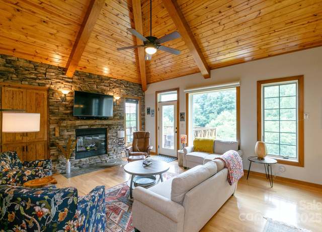 Property at 222 Creekside Way Unit D-301, Burnsville, NC 28714, 3 beds, 3 baths