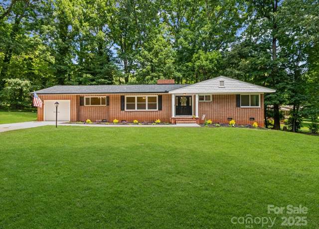 Property at 1123 Timberlane Dr, Lincolnton, NC 28092, 3 beds, 1.5 baths
