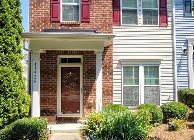 Property at 13926 Cypress Woods Dr, Huntersville, NC 28078, 2 beds, 2.5 baths
