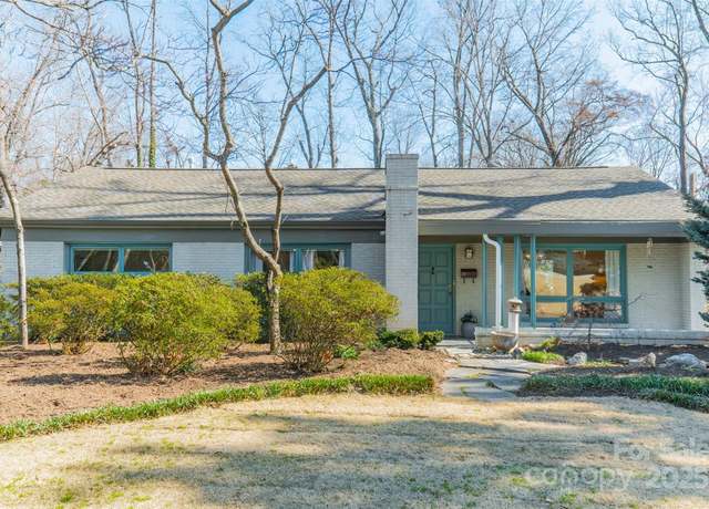 Property at 2501 Tanglewood Ln, Charlotte, NC 28211, 3 beds, 2 baths