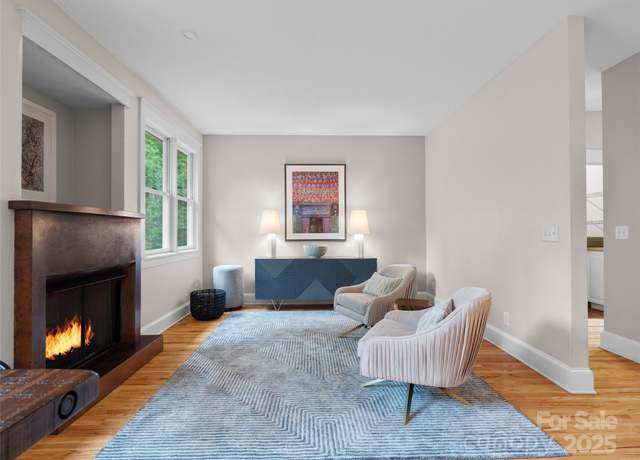 Property at 33 Village Pointe Ln, Asheville, NC 28803, 4 beds, 3.5 baths