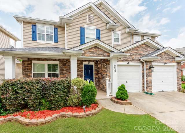 Property at 6532 Prosperity Commons Dr, Charlotte, NC 28269, 4 beds, 2.5 baths