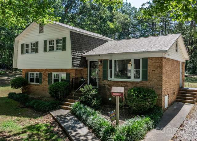 Property at 4603 Oakwood Cir, Gastonia, NC 28056, 4 beds, 1.5 baths