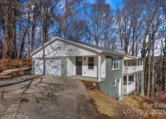 Property at 240 Spicewood Ln, Hendersonville, NC 28791, 4 beds, 3 baths