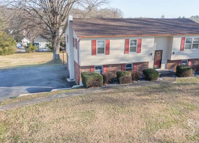 Property at 2212 Olde Well Rd SE #24, Hudson, NC 28638, 3 beds, 2 baths