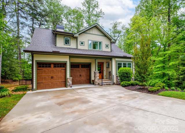 Property at 364 Camptown Rd, Brevard, NC 28712, 4 beds, 3.5 baths
