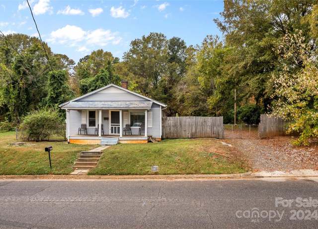 Property at 627 Brevard St, Statesville, NC 28677, 2 beds, 1 bath