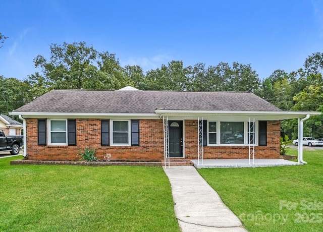 Property at 1204 Glenarden Dr, Rock Hill, SC 29730, 5 beds, 3.5 baths