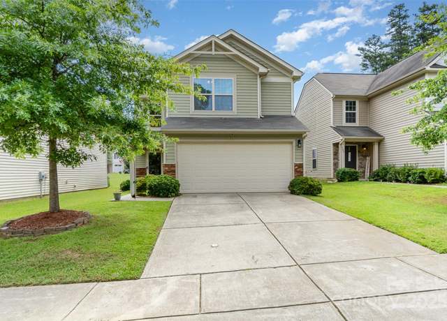 Property at 906 Rook Rd, Charlotte, NC 28216, 3 beds, 2.5 baths