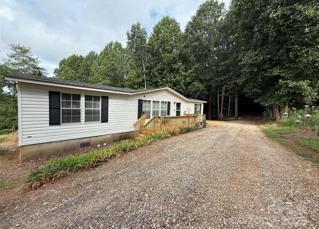 Property at 1266 Price Hollow Pl, Lenoir, NC 28645, 3 beds, 2 baths