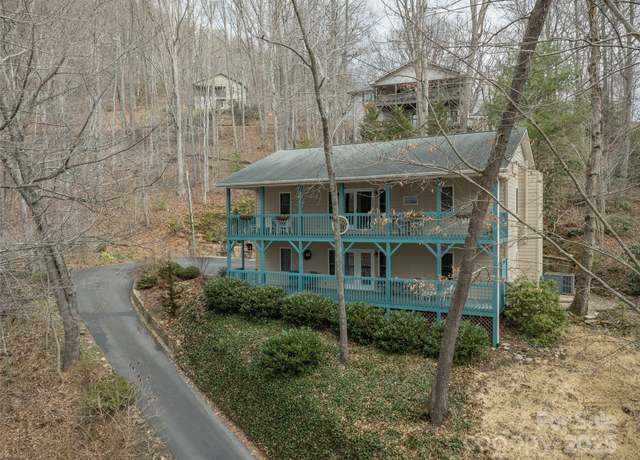 Property at 374 Sleepy Hollow Dr, Waynesville, NC 28785, 6 beds, 4 baths