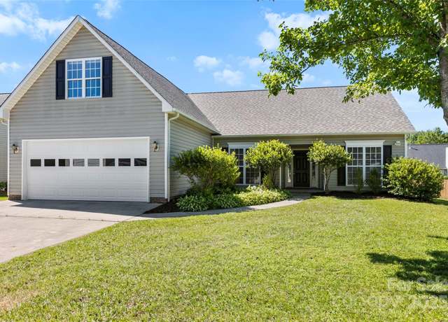 Property at 370 Running Briar Rd, Fletcher, NC 28732, 4 beds, 2 baths
