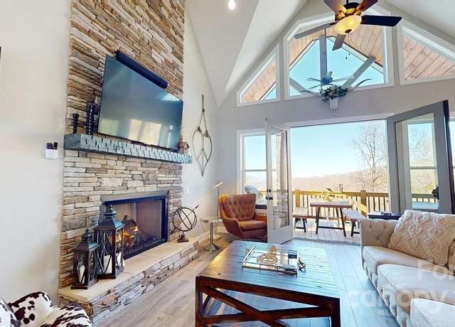 Property at 1105 Falls View Dr #40, Bryson City, NC 28713, 2 beds, 3.5 baths