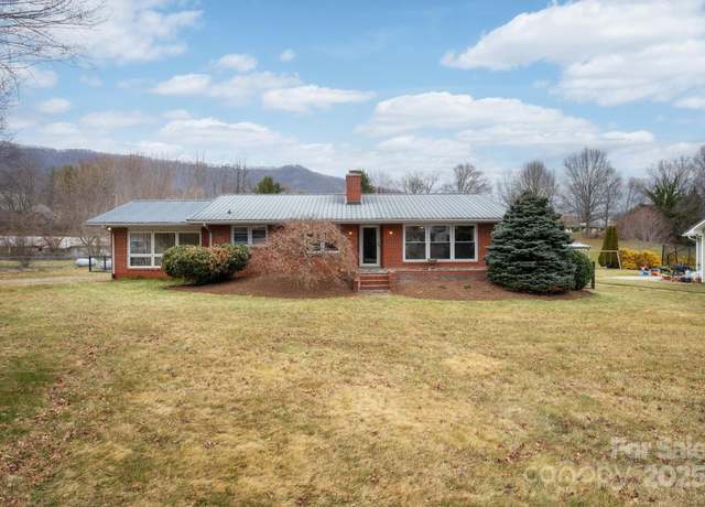 Property at 1134 Plott Creek Rd, Waynesville, NC 28786, 2 beds, 2 baths