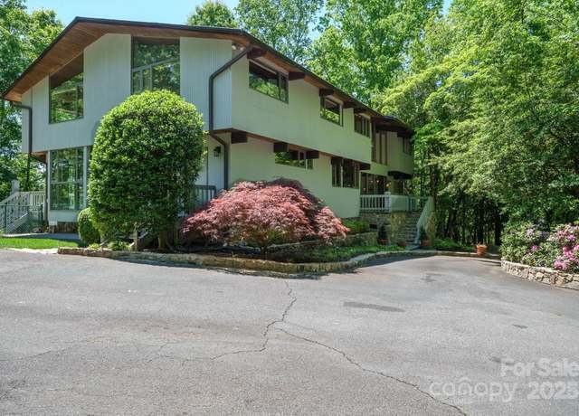 Property at 3165 Laurel Ridge Rd NW, Hickory, NC 28601, 4 beds, 5 baths