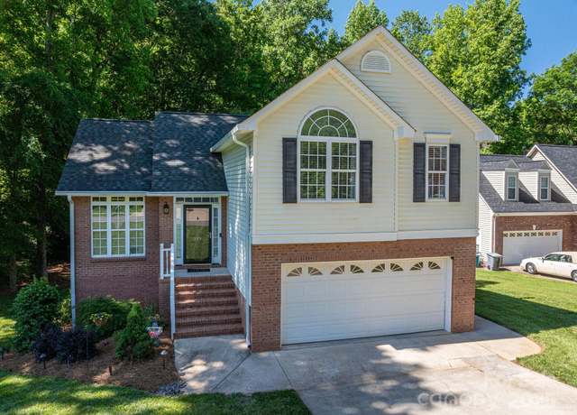 Property at 319 Beacon Hills Dr, Gastonia, NC 28056, 4 beds, 3.5 baths
