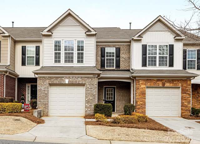 Property at 6449 Silver Star Ln, Charlotte, NC 28210, 3 beds, 2.5 baths
