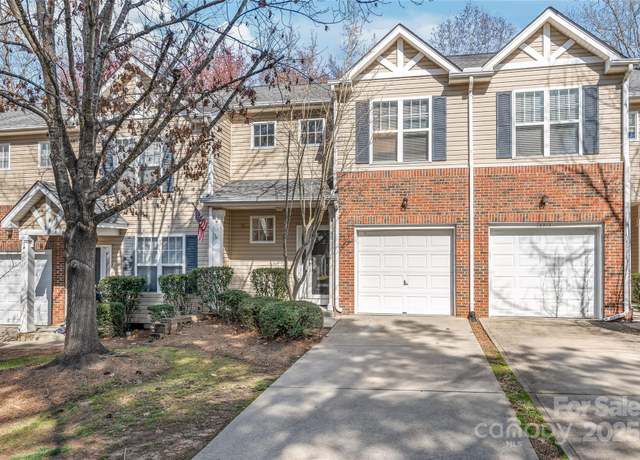 Property at 16911 Commons Creek Dr, Charlotte, NC 28277, 2 beds, 2.5 baths