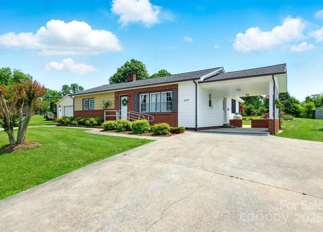 Property at 2307 Maywood St, Lenoir, NC 28645, 2 beds, 1.5 baths