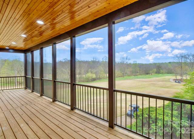 Property at 1316 Valhalla Dr, Denver, NC 28037, 5 beds, 3.5 baths