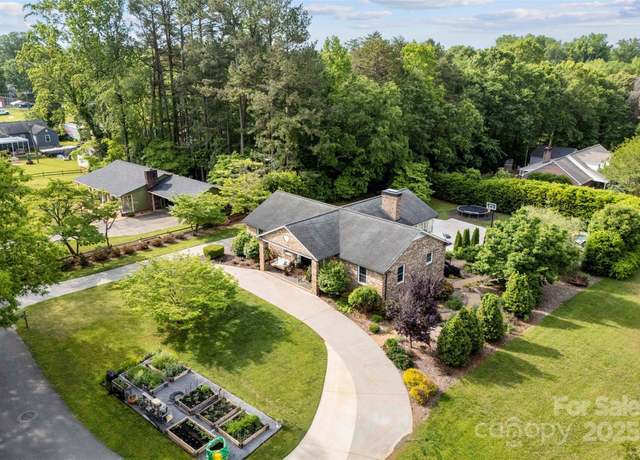 Property at 11 Secrest Ext, Belmont, NC 28012, 4 beds, 3 baths