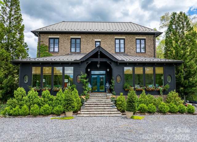 Property at 13084 Canada Rd, Tuckasegee, NC 28783, 4 beds, 4 baths