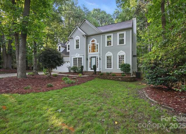 Property at 8805 Deerland Ct, Huntersville, NC 28078, 5 beds, 2.5 baths