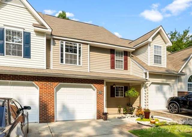 Property at 1352 Walnut Hill Dr, Rock Hill, SC 29732, 2 beds, 2.5 baths