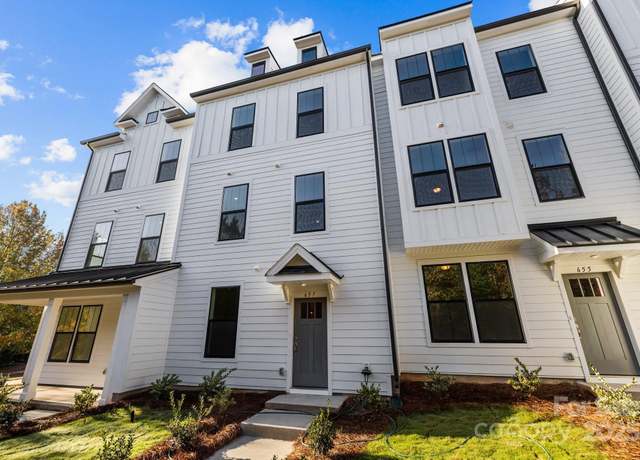 Property at 657 District Ct, Fort Mill, SC 29708, 4 beds, 3.5 baths