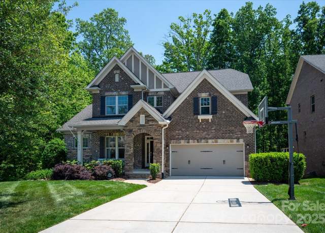 Property at 938 Rock Forest Way, Fort Mill, SC 29707, 5 beds, 3.5 baths