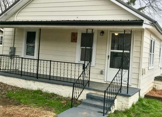 Property at 24 Liner Ct, Waynesville, NC 28786, 2 beds, 1 bath