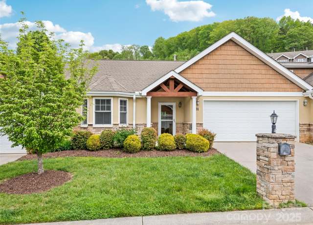 Property at 31 Denali Ln, Waynesville, NC 28786, 2 beds, 2 baths