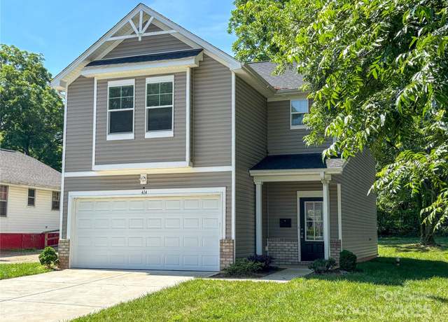 Property at 414 1st Avenue None SE, Hickory, NC 28602, 3 beds, 2.5 baths