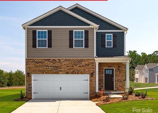 Property at 13109 Bristlehead Way, Charlotte, NC 28215, 5 beds, 3 baths