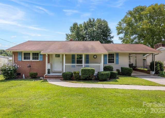 Property at 2211 Parkdale Ave, Gastonia, NC 28052, 3 beds, 1 bath